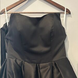 Elegant Black Strapless Gown